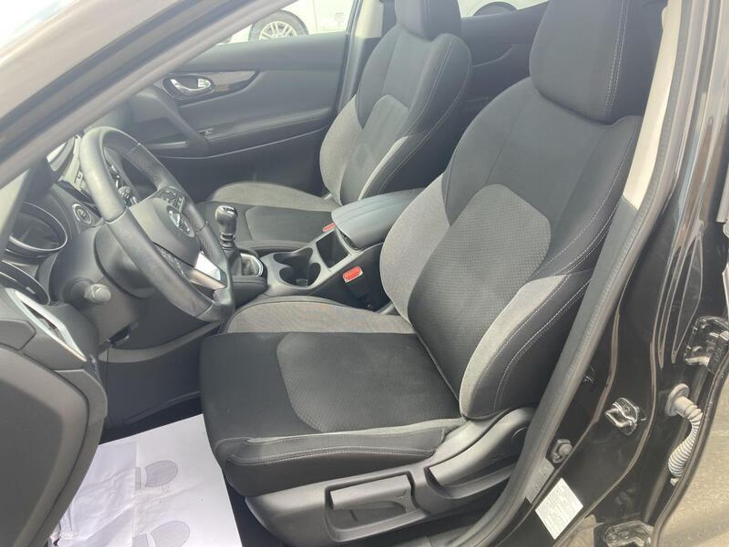 Nissan Qashqai DIG-T 140 Acenta 4x2 103 kW (140 CV) Negro SUV