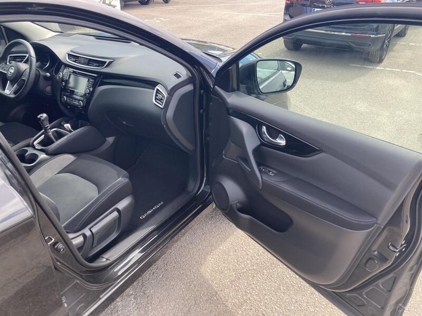 Nissan Qashqai DIG-T 140 Acenta 4x2 103 kW (140 CV) Negro SUV