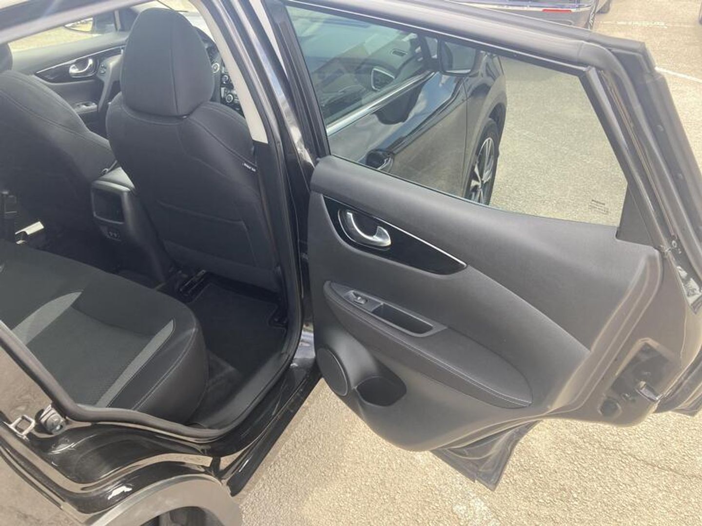 Nissan Qashqai DIG-T 140 Acenta 4x2 103 kW (140 CV) Negro SUV