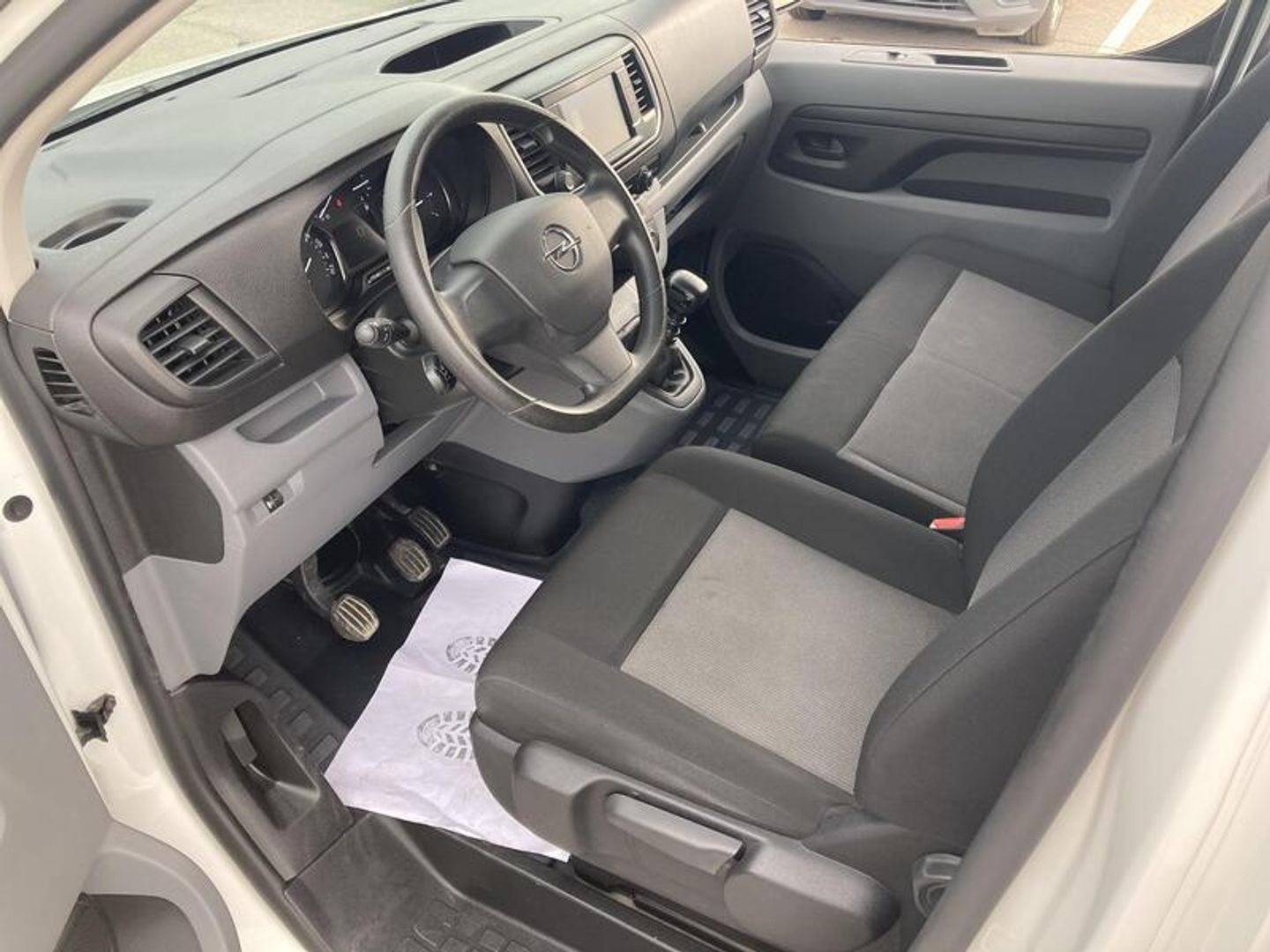 Opel Vivaro Furgon 1.5 Diesel M Standard Express 75 kW (102 CV) Blanco 