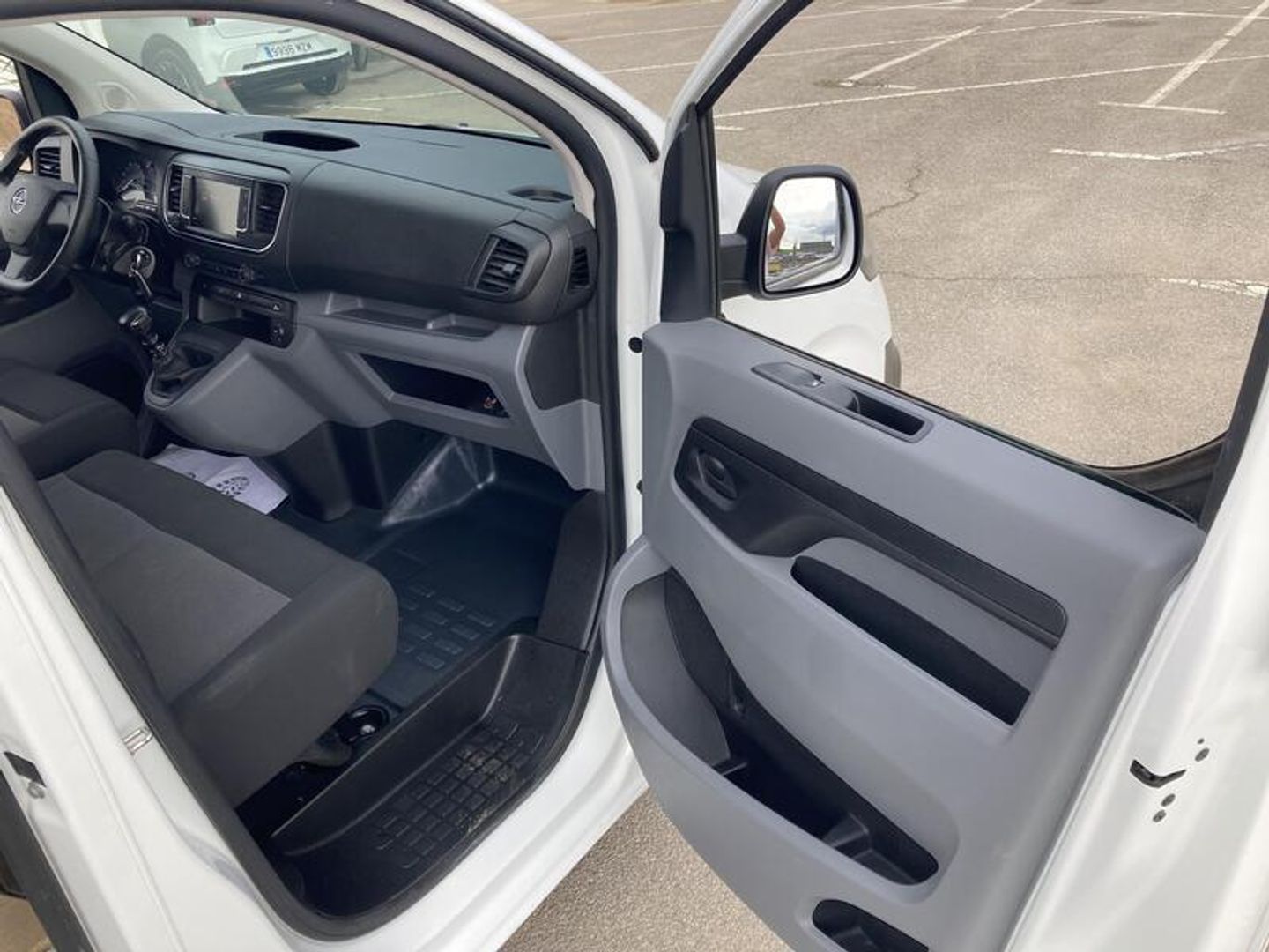 Opel Vivaro Furgon 1.5 Diesel M Standard Express 75 kW (102 CV) Blanco 