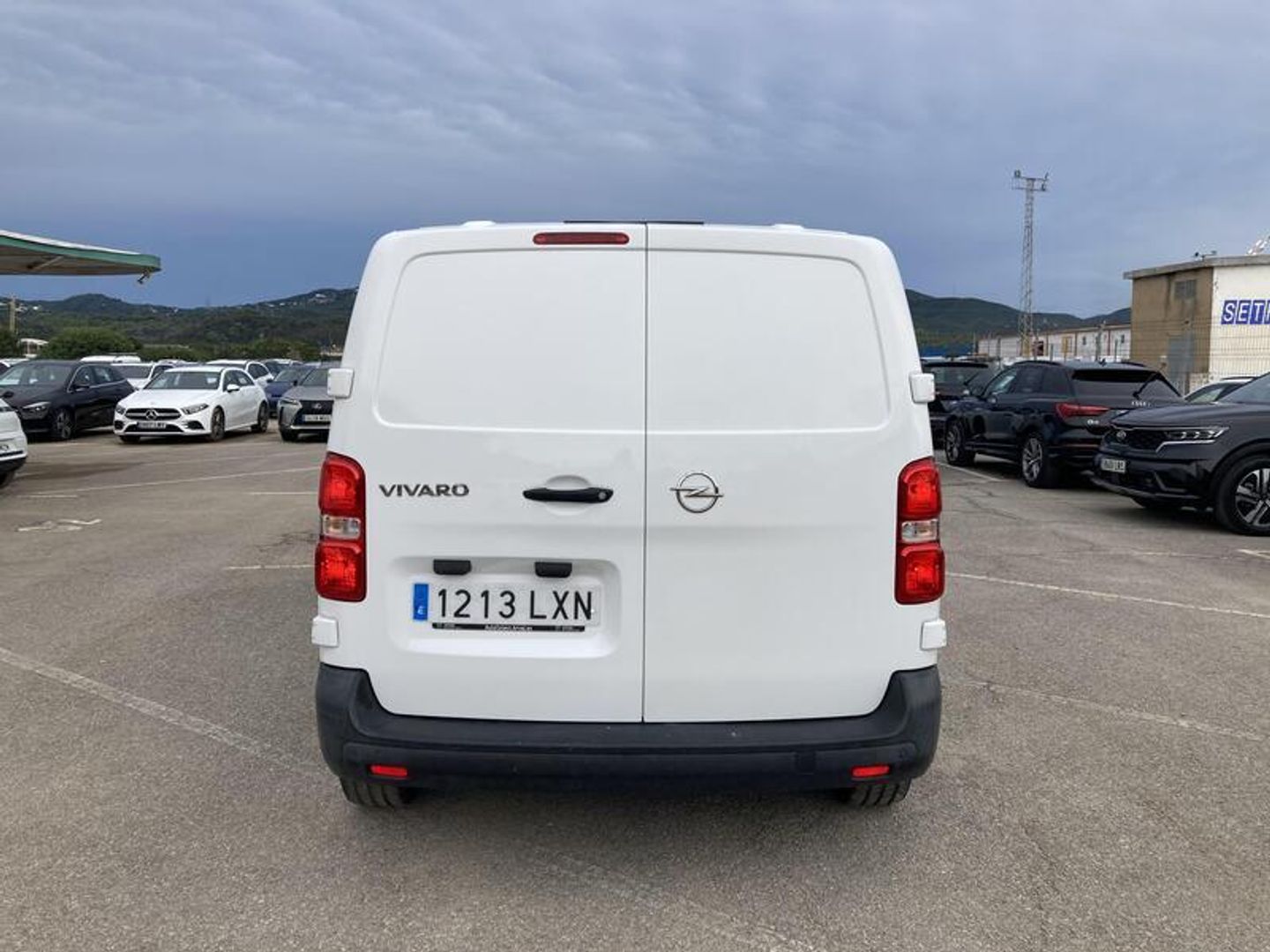 Opel Vivaro Furgon 1.5 Diesel M Standard Express 75 kW (102 CV) Blanco 