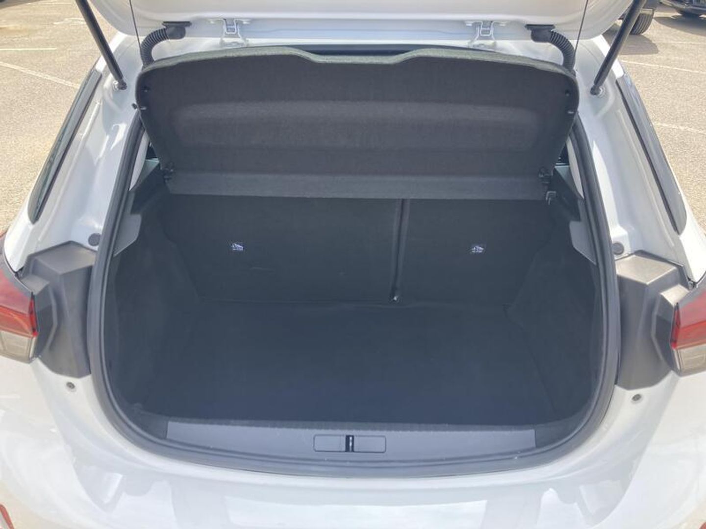 Opel Corsa 1.2 Turbo XHL Edition 74 kW (100 CV) Blanco Compact