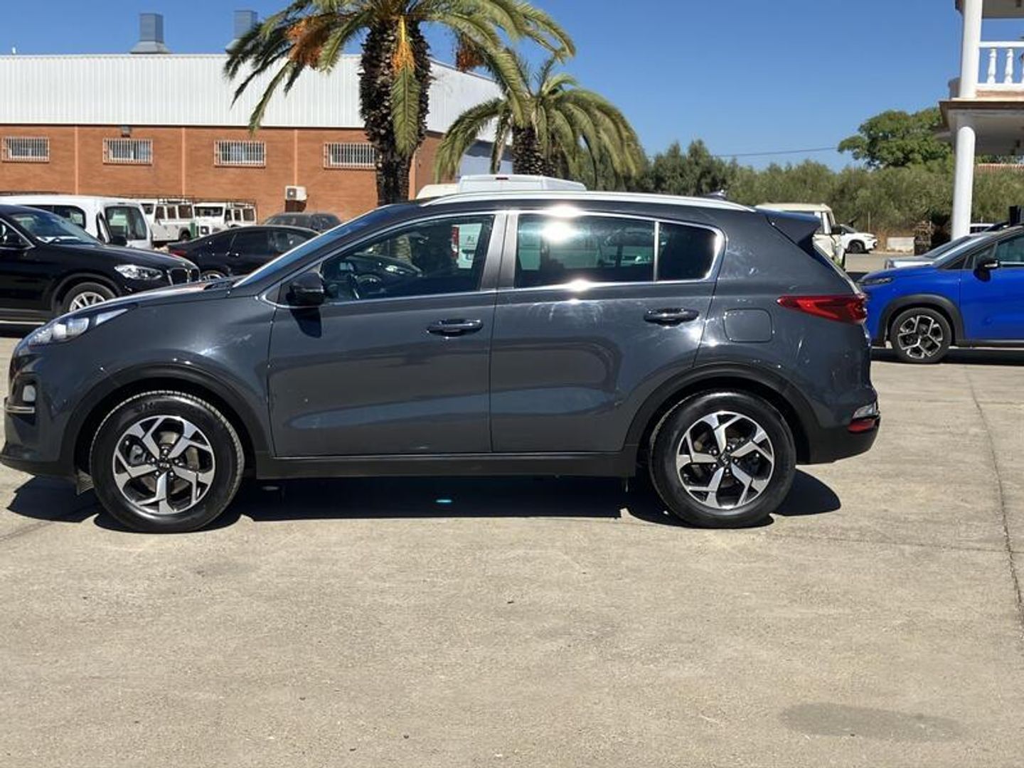 Kia Sportage 1.6 CRDi MHEV Drive Plus 4x2 100 kW (136 CV) Gris SUV