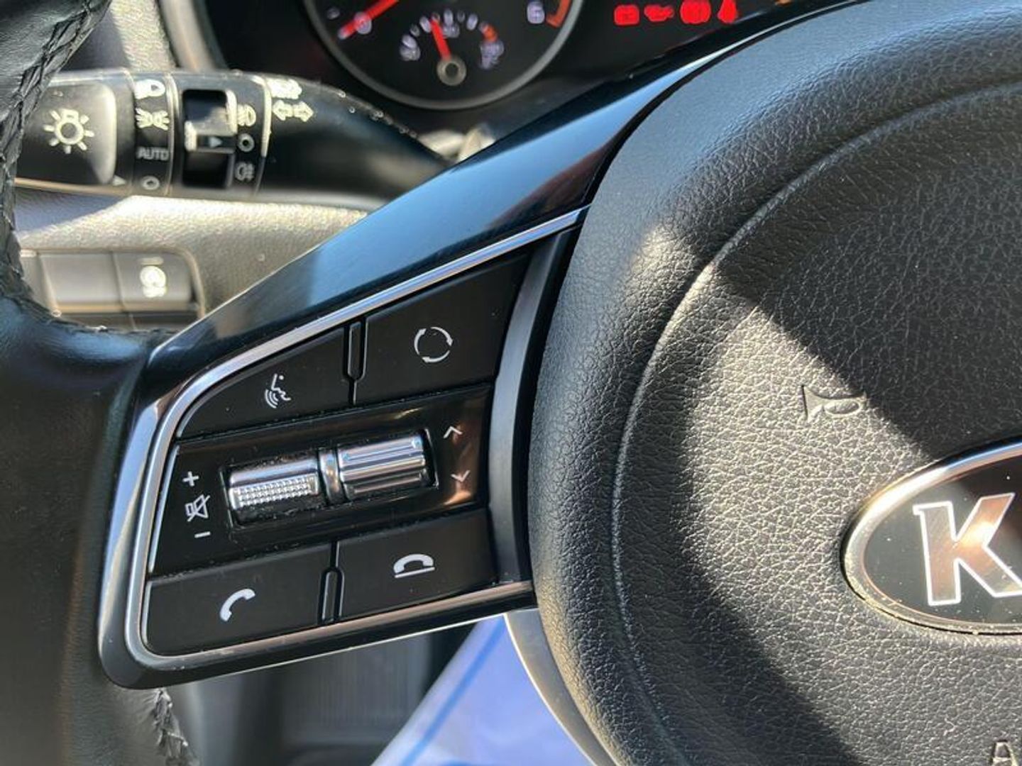 Kia Sportage 1.6 CRDi MHEV Drive Plus 4x2 100 kW (136 CV) Gris SUV