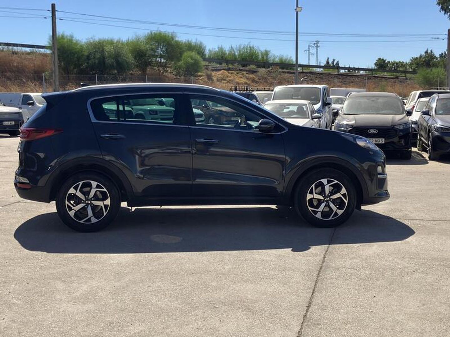 Kia Sportage 1.6 CRDi MHEV Drive Plus 4x2 100 kW (136 CV) Gris SUV