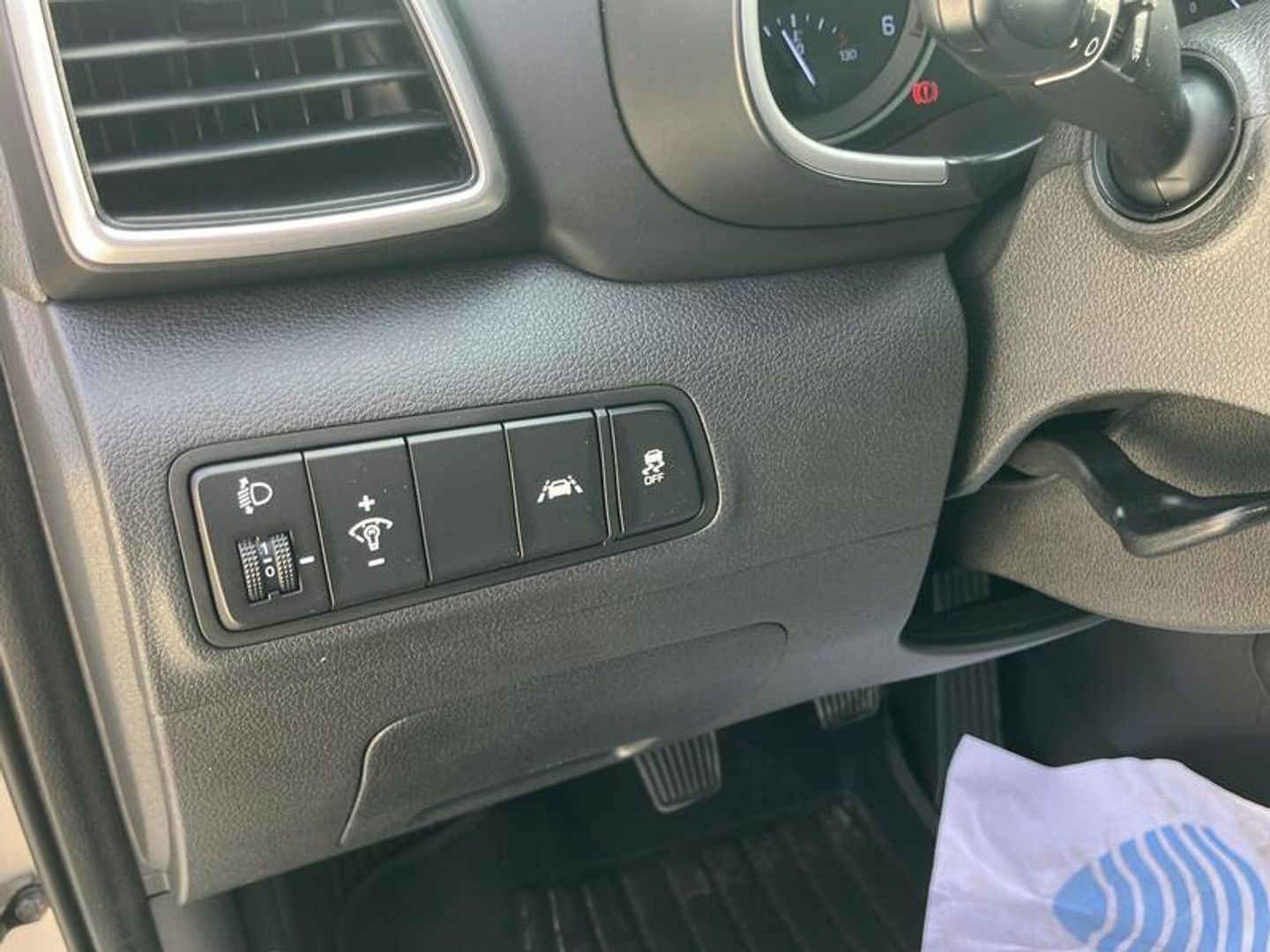 Hyundai Tucson 1.6 CRDI 48V Tecno 4X2 85 kW (116 CV) Gris Plata SUV