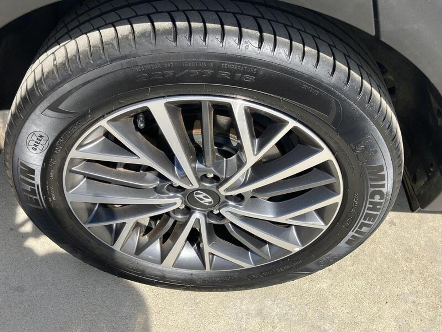 Hyundai Tucson 1.6 CRDI 48V Tecno 4X2 85 kW (116 CV) Gris Plata SUV