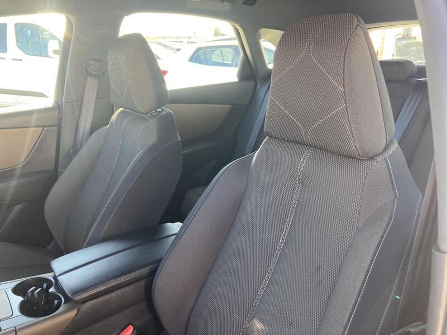 DS DS7 Crossback BlueHDi 130 Bastille Auto 96 kW (130 CV) Gris 