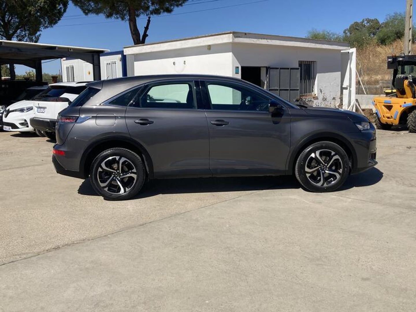 DS DS7 Crossback BlueHDi 130 Bastille Auto 96 kW (130 CV) Gris 