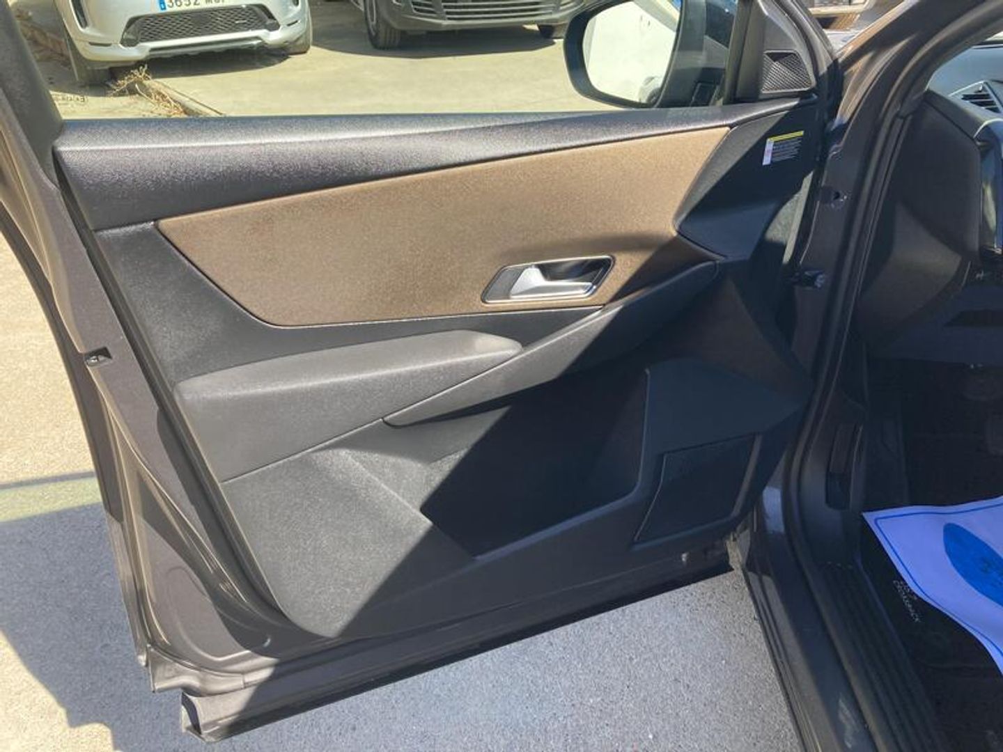 DS DS7 Crossback BlueHDi 130 Bastille Auto 96 kW (130 CV) Gris 
