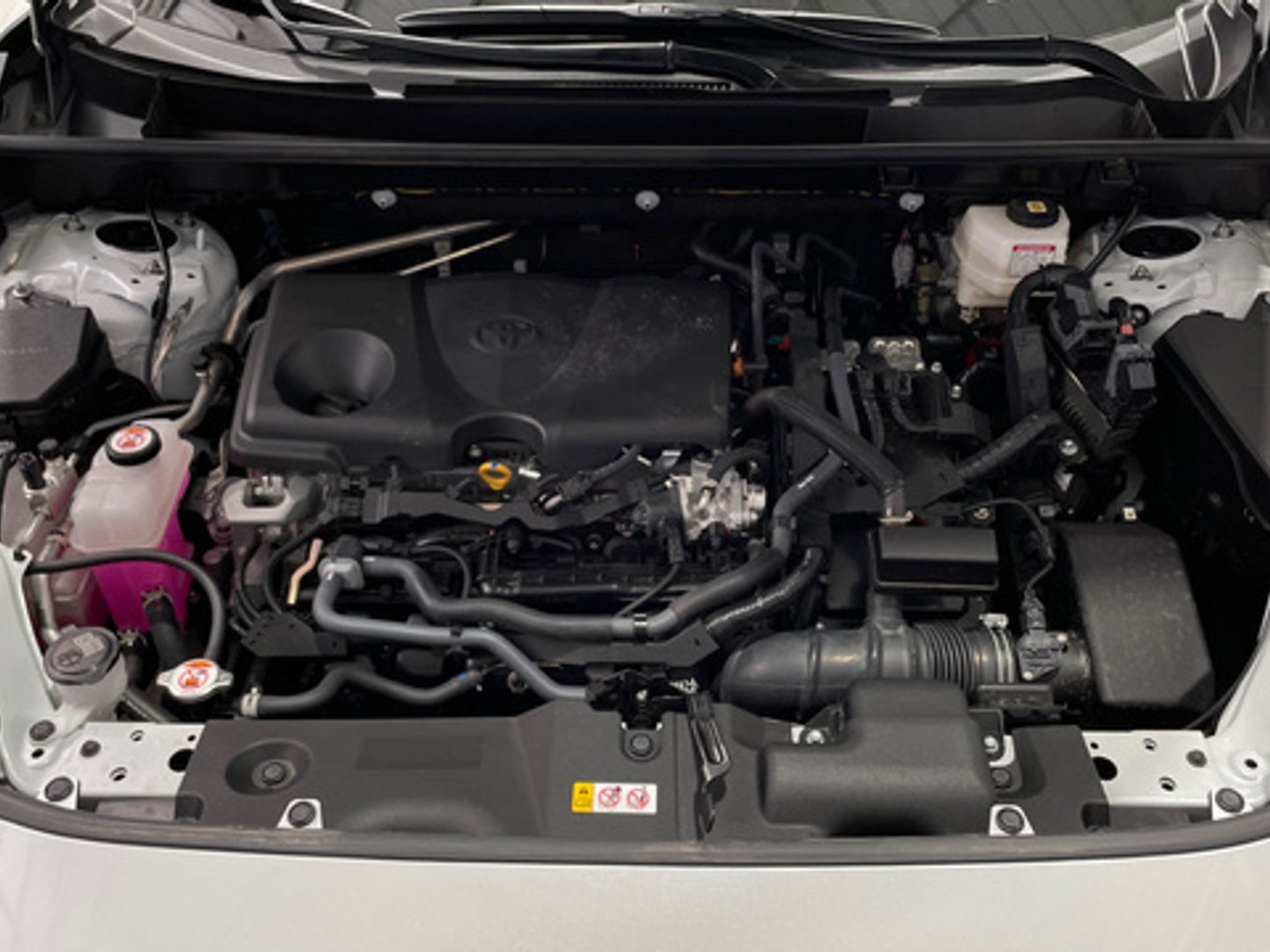 Toyota Rav4 2.5l hybrid Advance 160 kW (218 CV) Blanco All Terrain / Pick-up