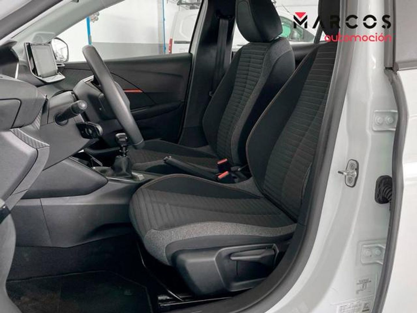 Peugeot 208 BlueHDi 100 Active 75 kW (100 CV) Blanco Compact
