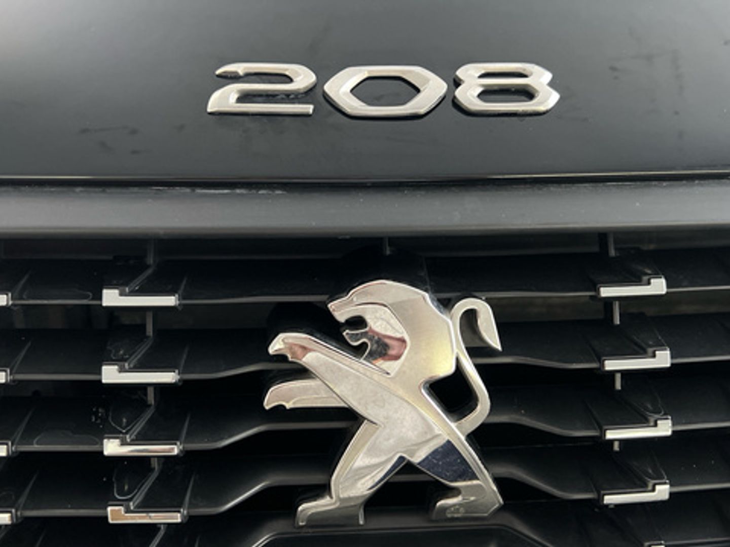 Peugeot 208 PureTech 100 Active Pack 75 kW (100 CV) Negro Compact