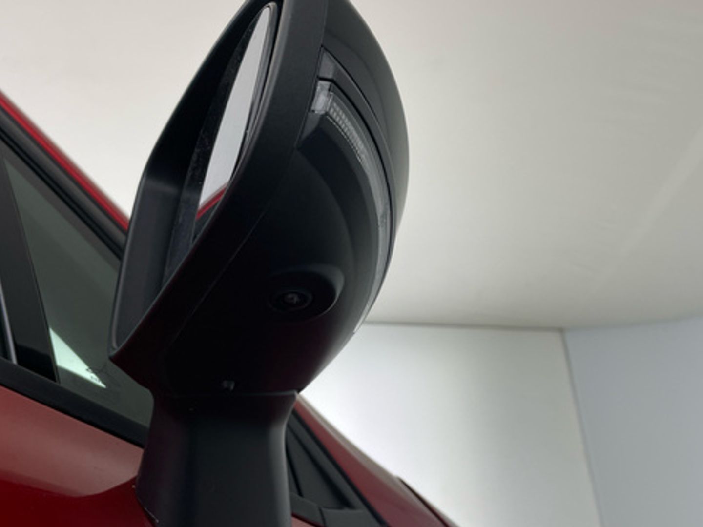 Renault Clio Techno TCe 66 kW (90 CV) Rojo Sedan