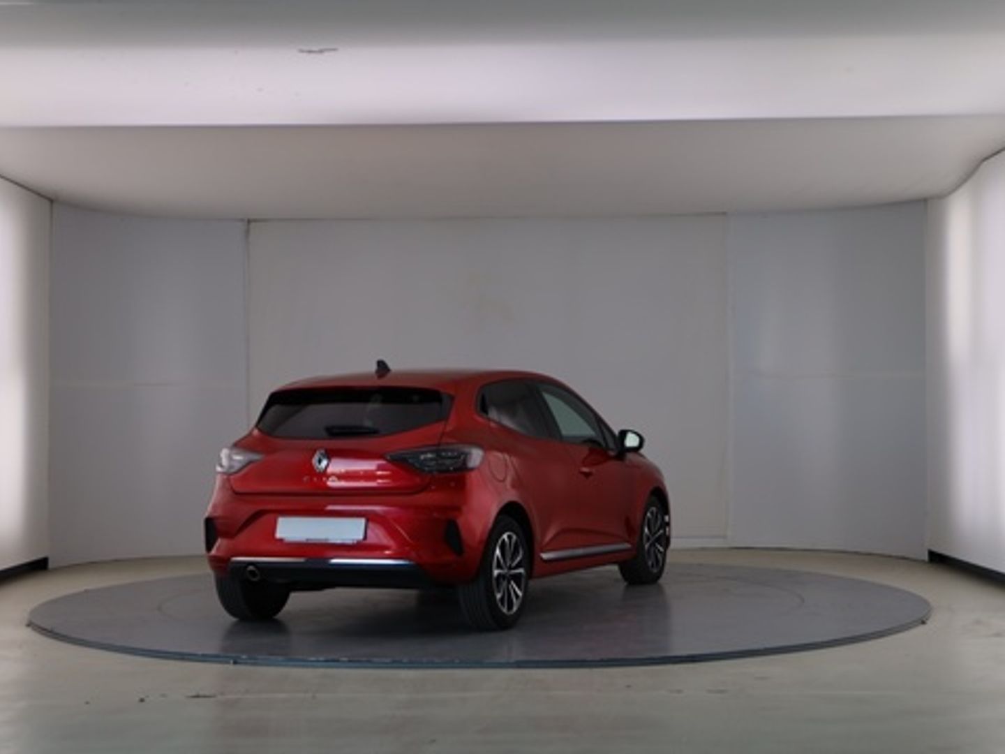 Renault Clio Techno TCe 66 kW (90 CV) Rojo Sedan