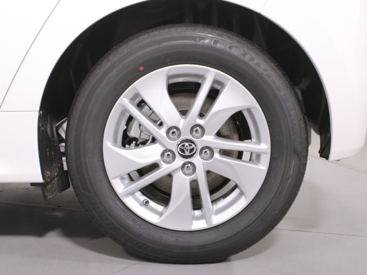 Toyota Yaris 120H Business Plus 85 kW (116 CV) Blanco Compact