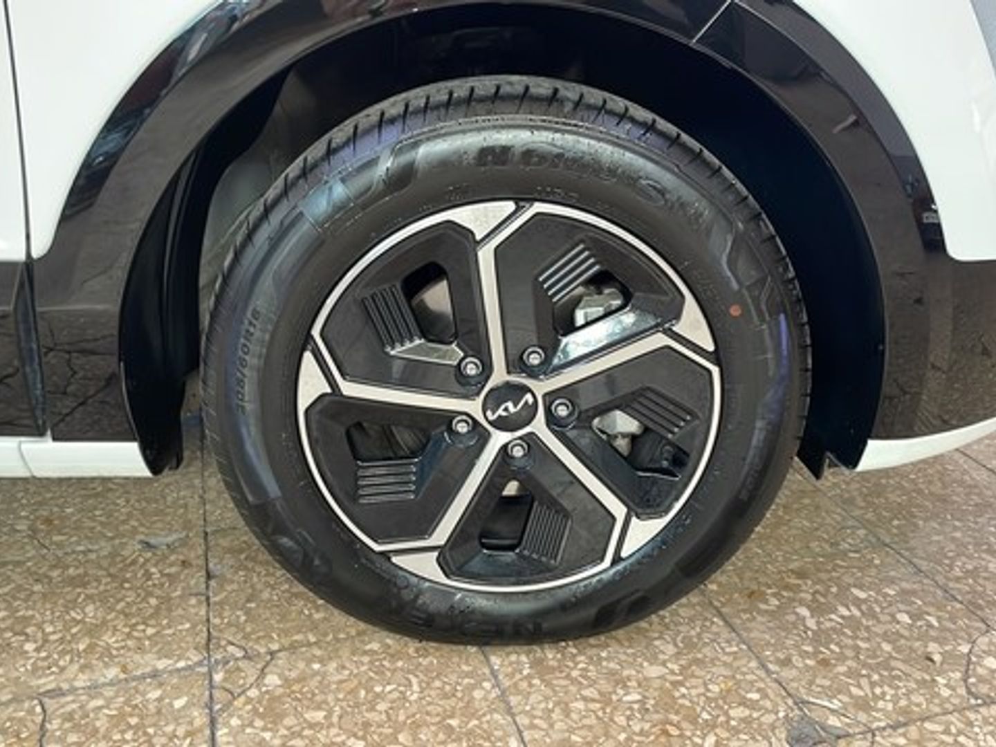 Kia Niro 1.6 GDi PHEV Drive 135 kW (183 CV) Blanco Sedan
