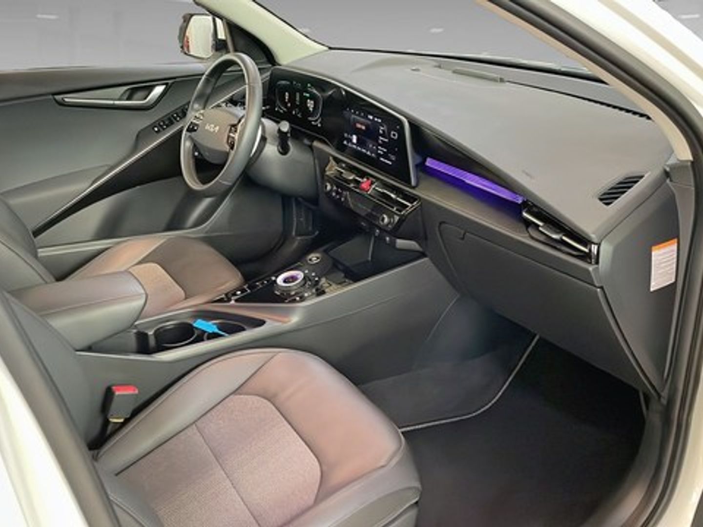 Kia Niro 1.6 GDi PHEV Drive 135 kW (183 CV) Blanco Sedan