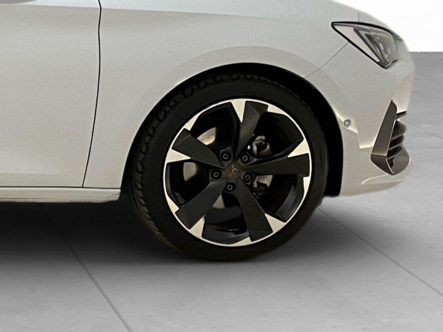 CUPRA Leon Sportstourer 1.5 eTSI DSG 110 kW (150 CV)