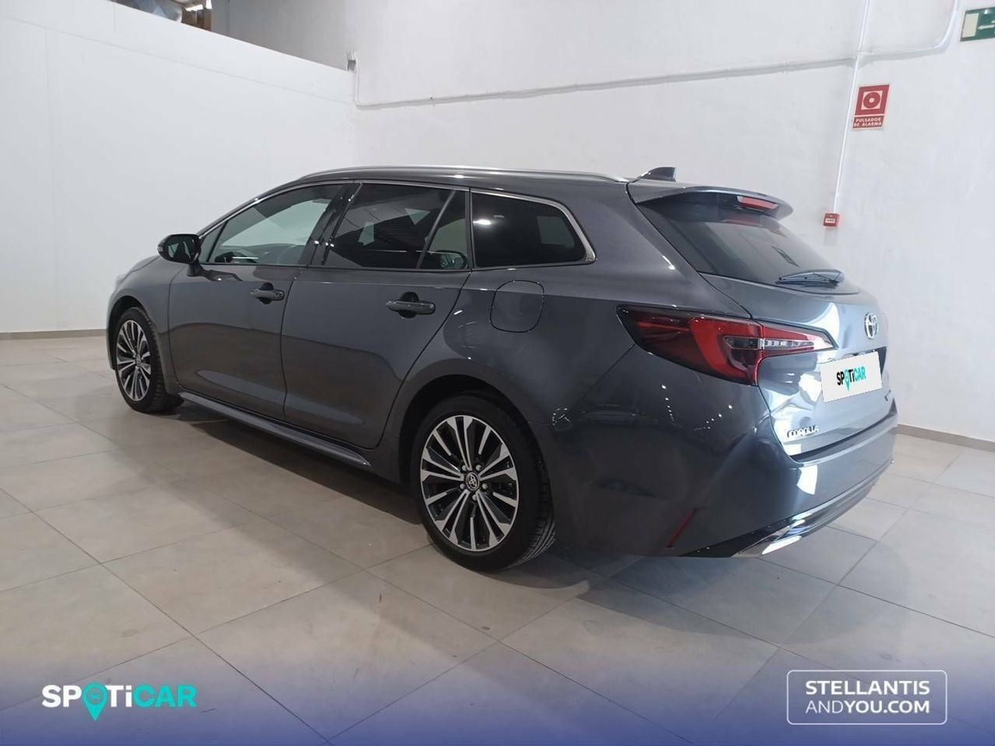 Toyota Corolla Touring Sports 200H Style 144 kW (196 CV) Gris Familiar