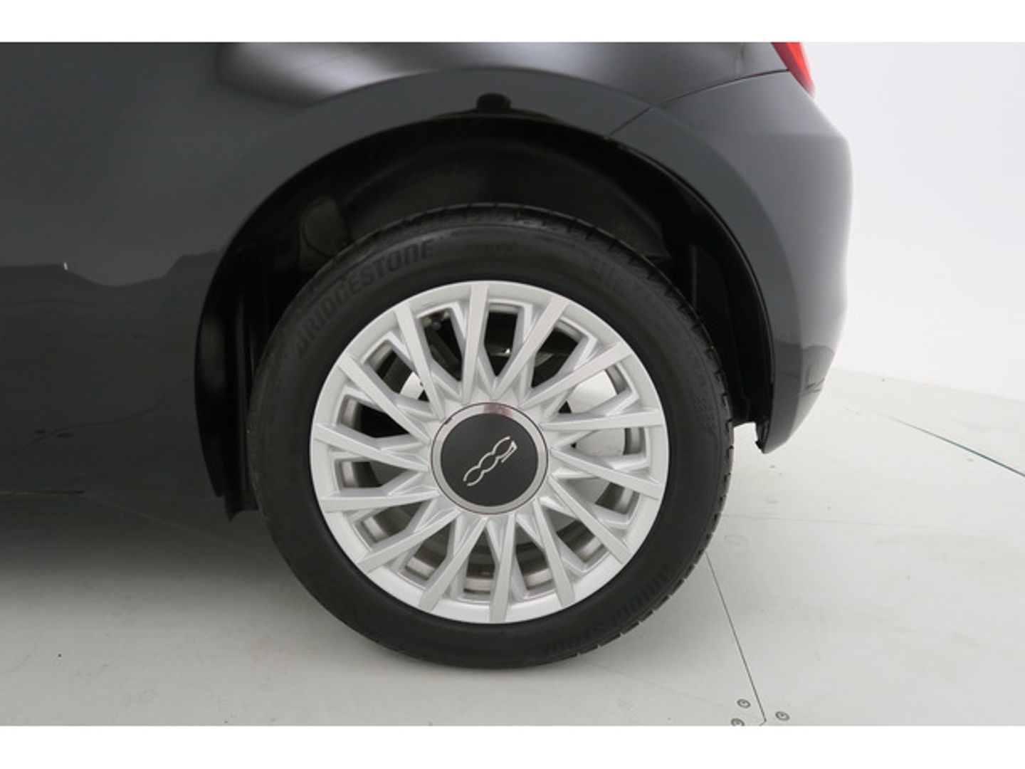 Fiat 500 1.0 Hybrid Dolcevita 51 kW (70 CV)