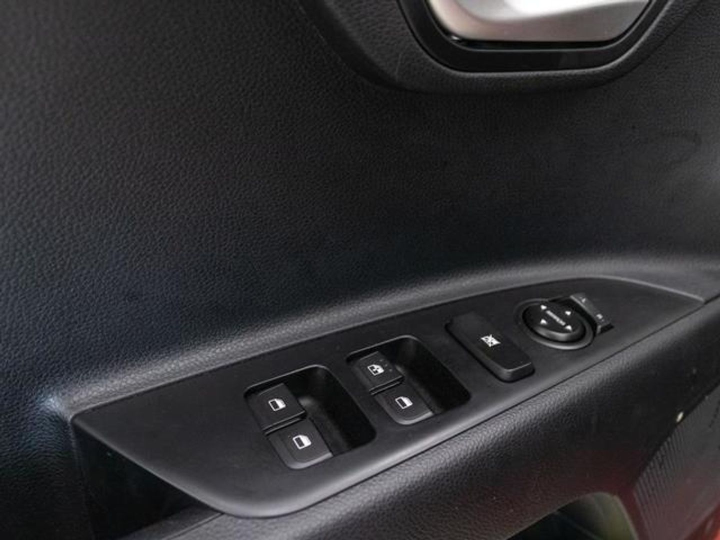 Kia Stonic 1.0 T-GDi MHEV MT Concept 74 kW (100 CV)