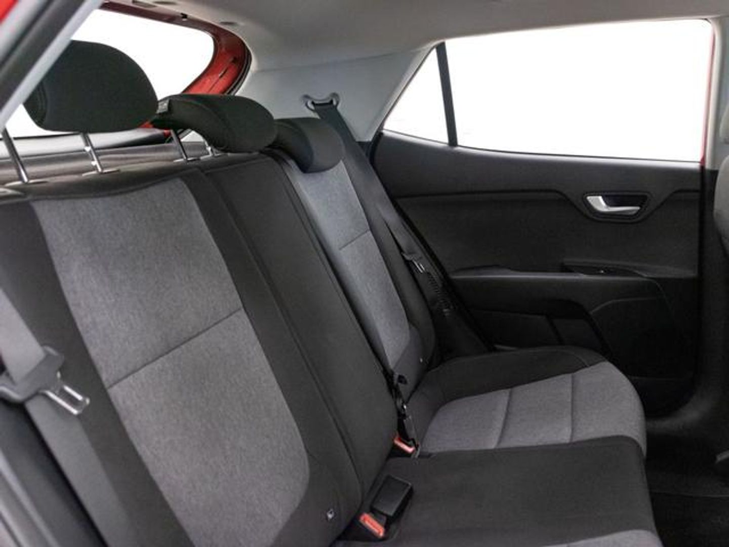 Kia Stonic 1.0 T-GDi MHEV MT Concept 74 kW (100 CV)