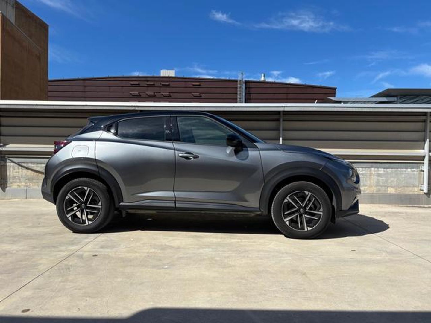 Nissan Juke DIG-T N-Connecta 4x2 84 kW (114 CV) Gris SUV