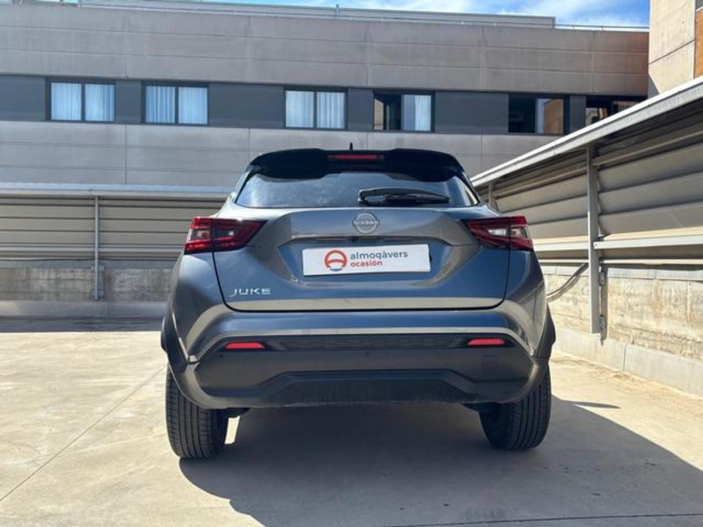 Nissan Juke DIG-T N-Connecta 4x2 84 kW (114 CV) Gris SUV