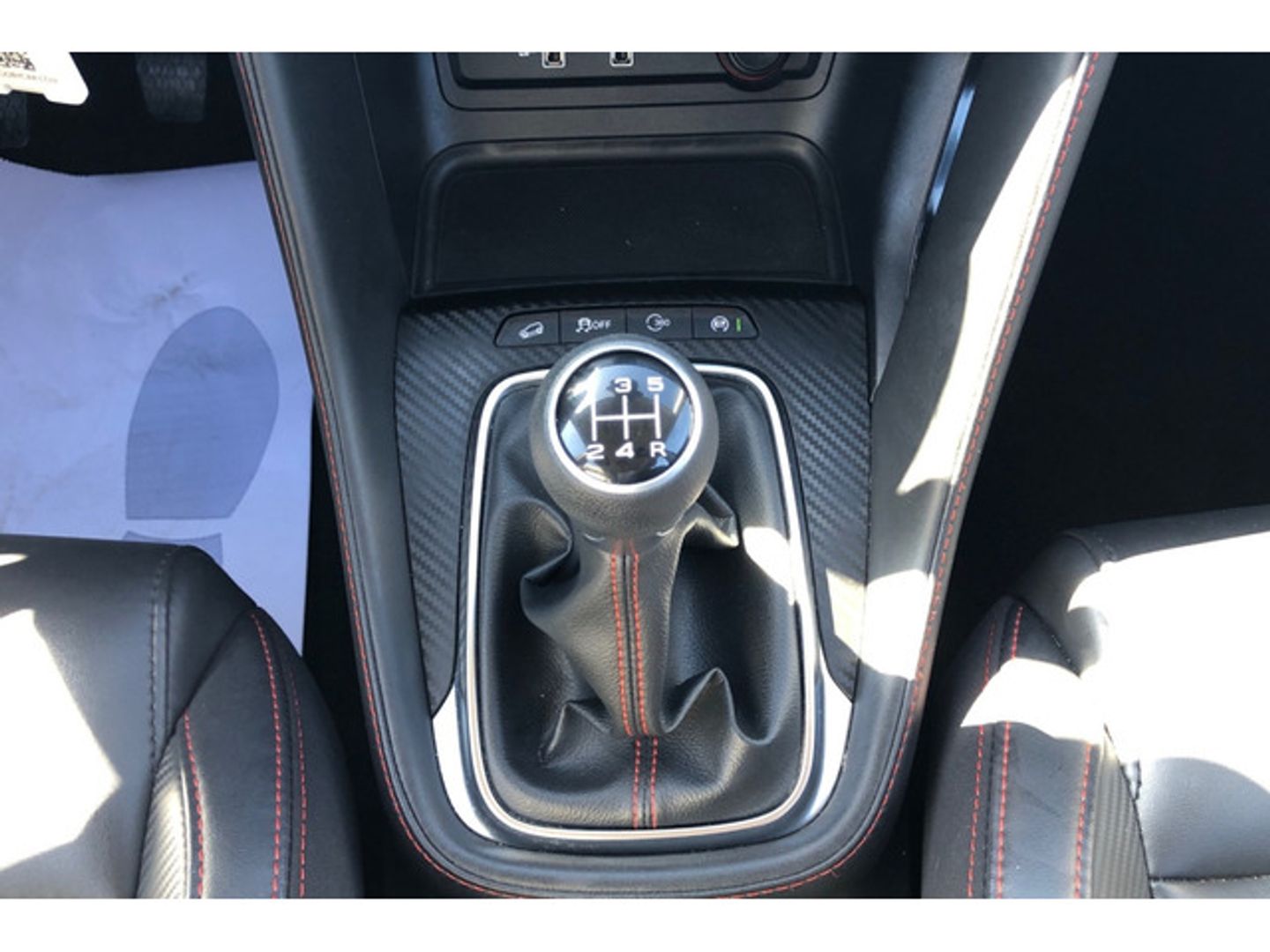 MG ZS 1.5 Luxury 78 kW (106 CV) Negro All Terrain / Pick-up