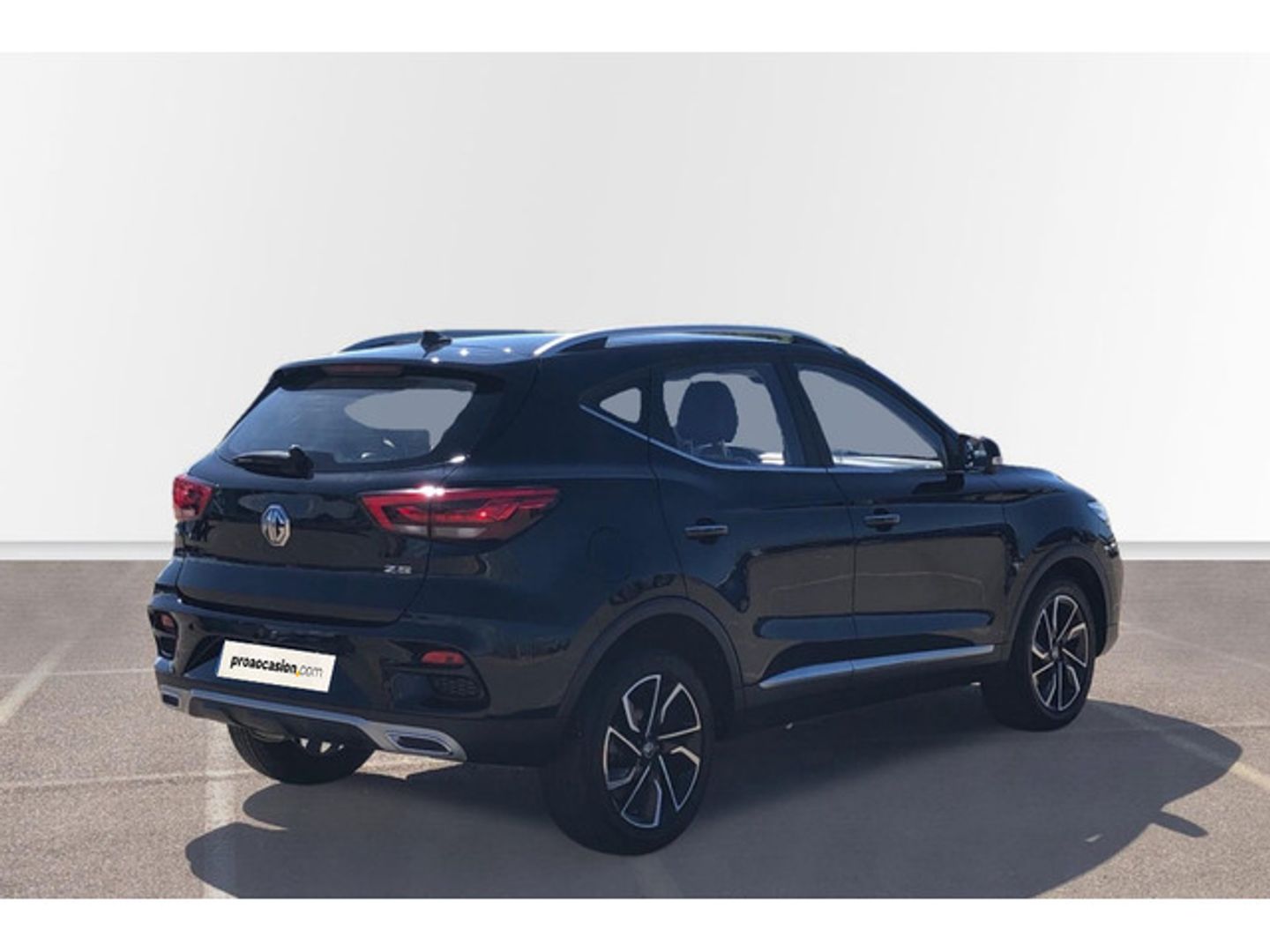 MG ZS 1.5 Luxury 78 kW (106 CV) Negro All Terrain / Pick-up
