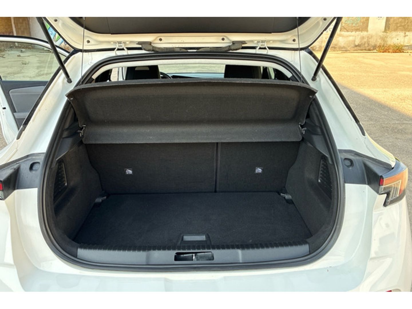 Opel Mokka 1.2 T Business Elegance 96 kW (130 CV) Blanco SUV