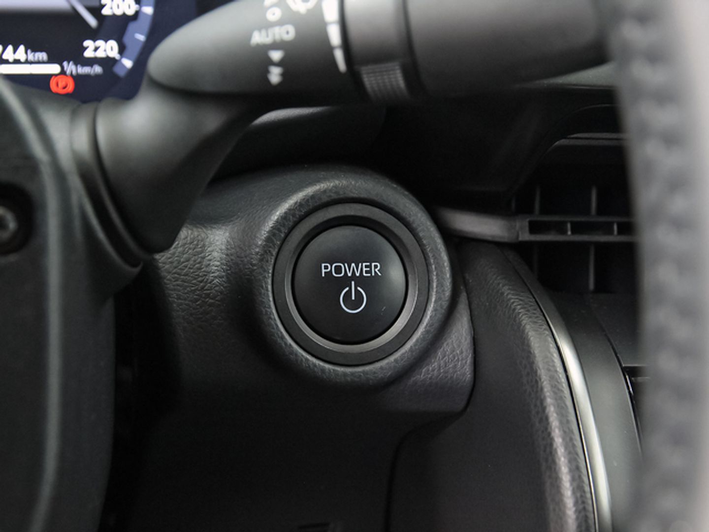 Toyota C-HR 140H Advance 103 kW (140 CV) Violeta SUV