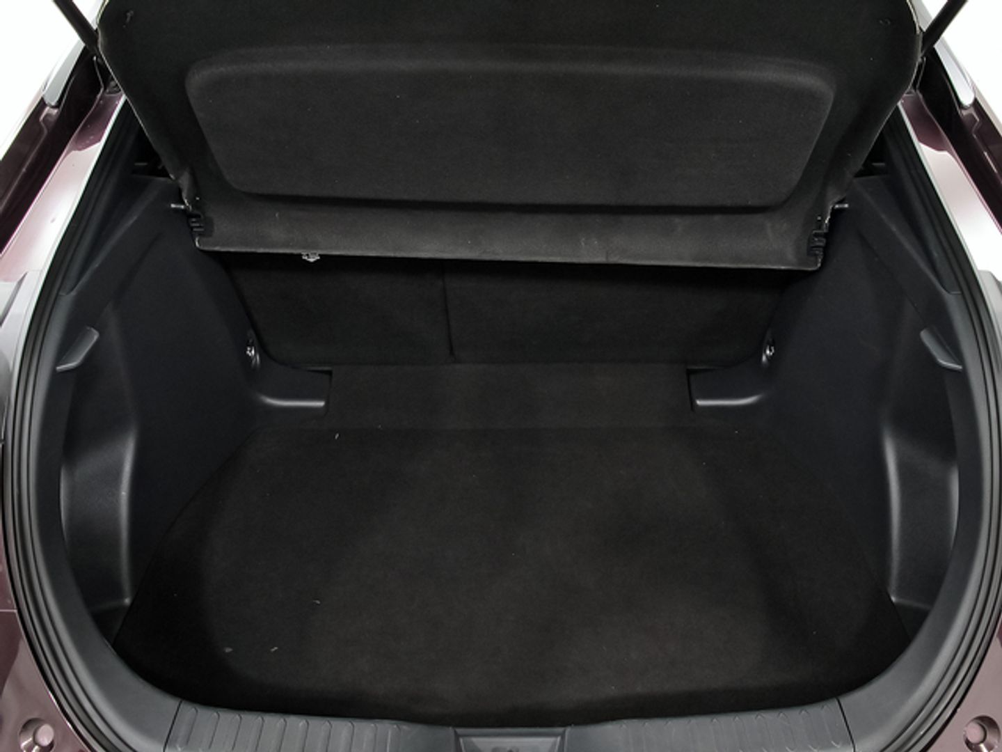 Toyota C-HR 140H Advance 103 kW (140 CV) Violeta SUV