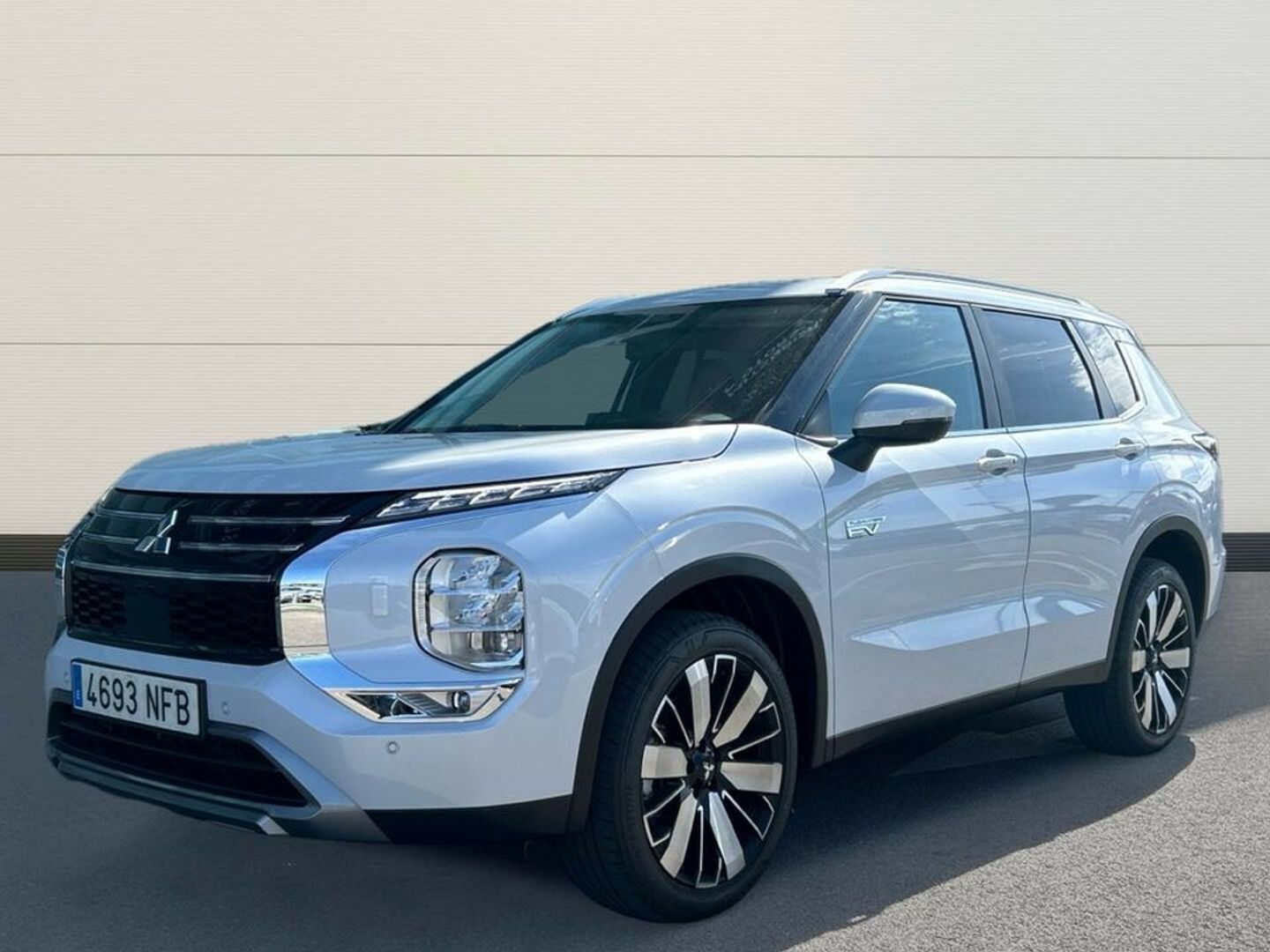 Mitsubishi Outlander 2.4 PHEV Kaiteki 4WD Auto 225 kW (306 CV) Blanco SUV