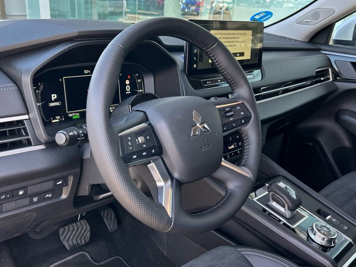 Mitsubishi Outlander 2.4 PHEV Kaiteki 4WD Auto 225 kW (306 CV) Blanco SUV