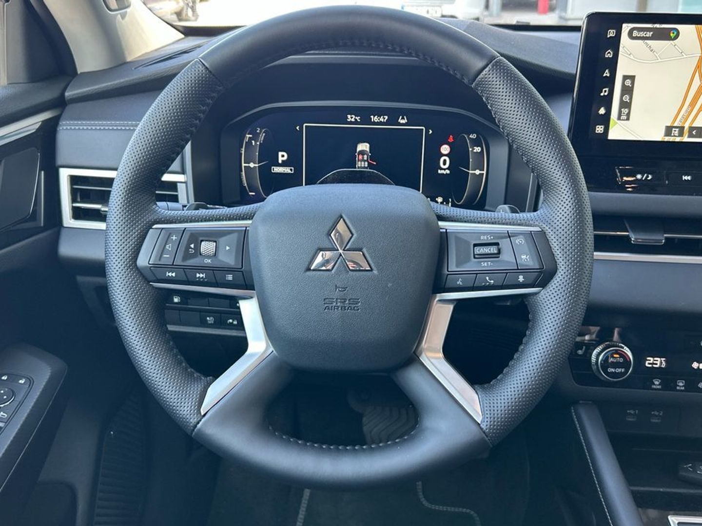 Mitsubishi Outlander 2.4 PHEV Kaiteki 4WD Auto 225 kW (306 CV) Blanco SUV