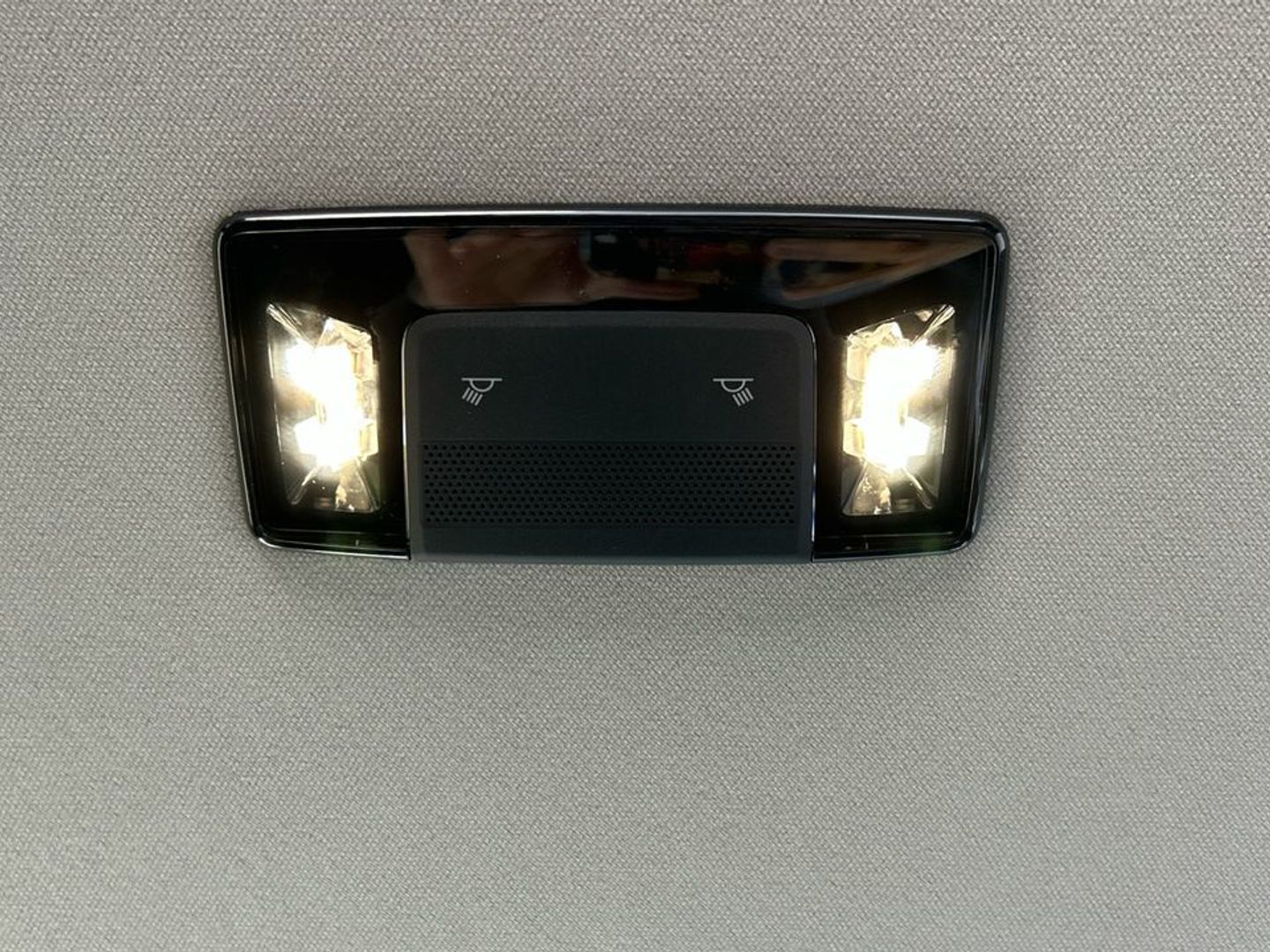 Mitsubishi Outlander 2.4 PHEV Kaiteki 4WD Auto 225 kW (306 CV) Blanco SUV