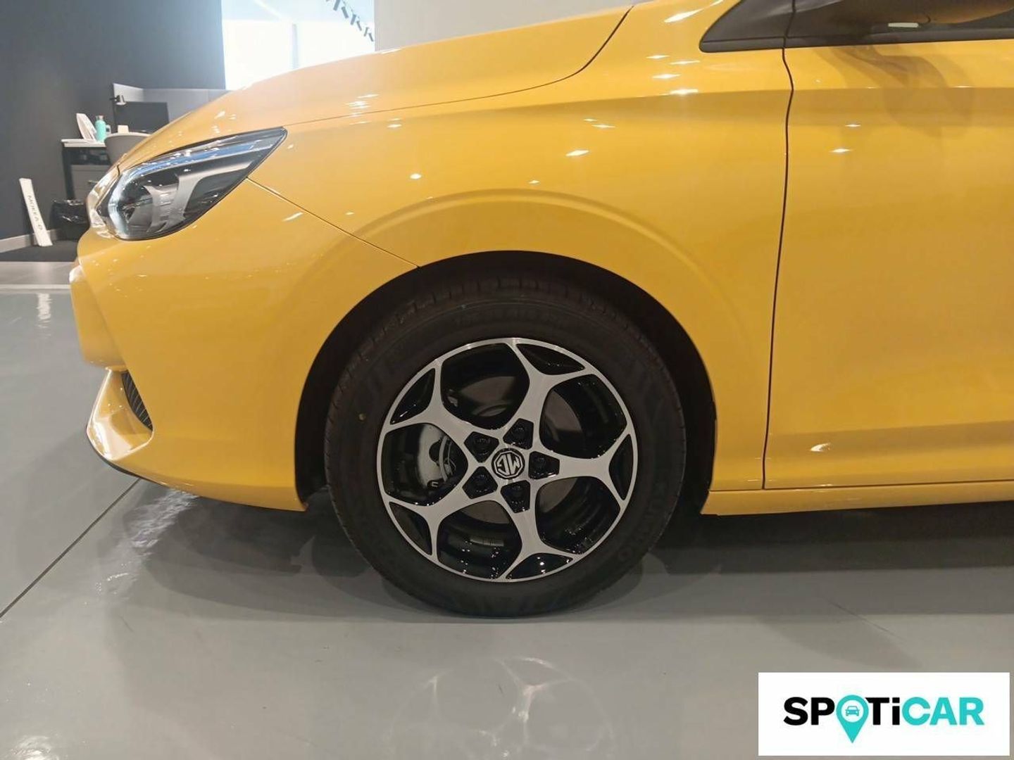 MG MG3 1.5 Comfort 85 kW (116 CV) Amarillo Sedan