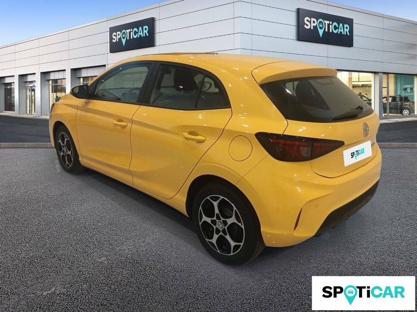 MG MG3 1.5 Comfort 85 kW (116 CV) Amarillo Sedan