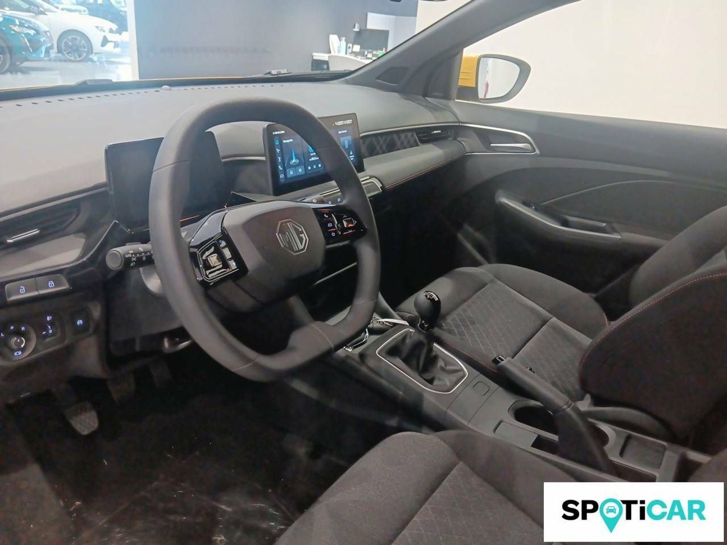 MG MG3 1.5 Comfort 85 kW (116 CV) Amarillo Sedan