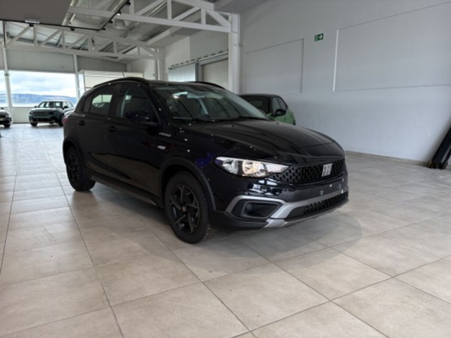 Fiat Tipo 1.6 Multijet City Cross 96 kW (130 CV) Negro Sedan