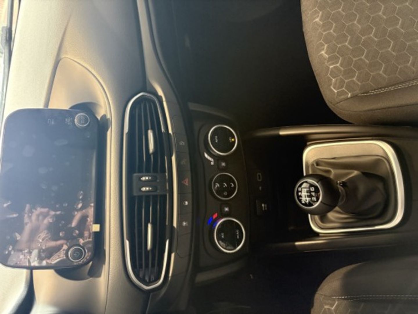 Fiat Tipo 1.6 Multijet City Cross 96 kW (130 CV) Negro Sedan