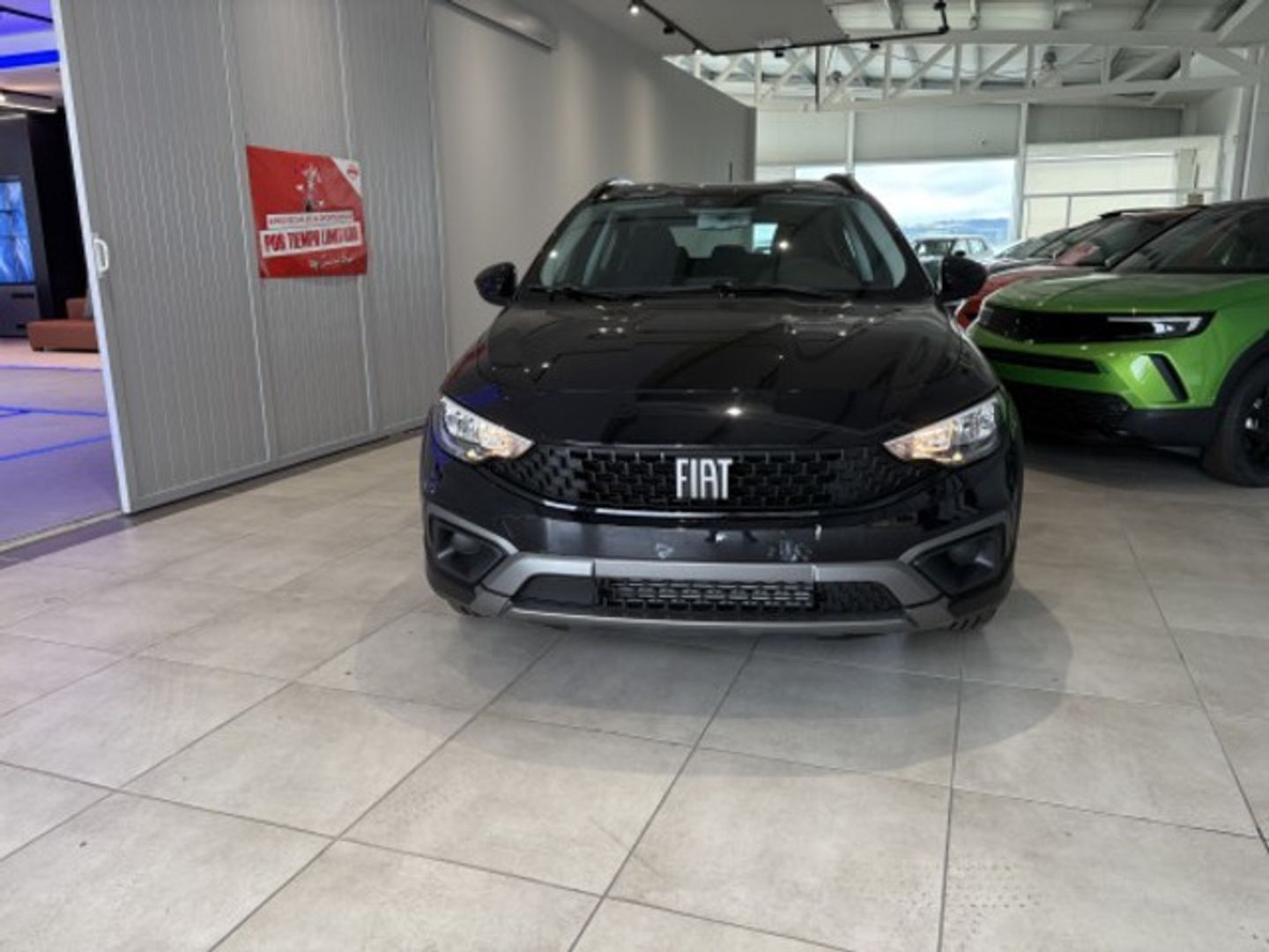 Fiat Tipo 1.6 Multijet City Cross 96 kW (130 CV) Negro Sedan