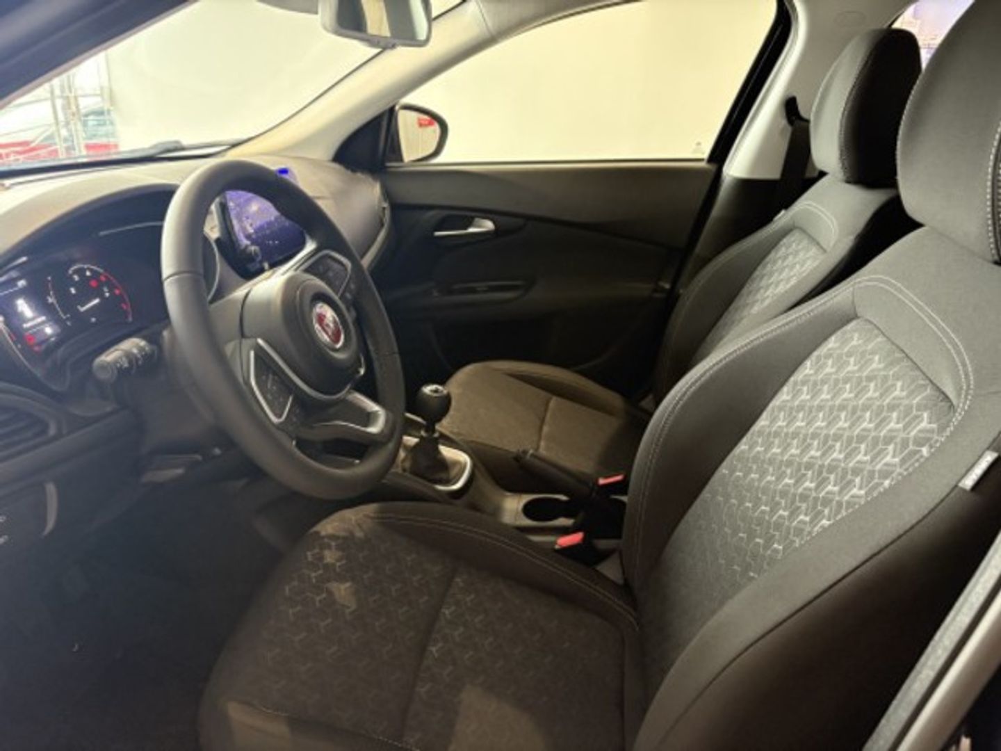 Fiat Tipo 1.6 Multijet City Cross 96 kW (130 CV) Negro Sedan