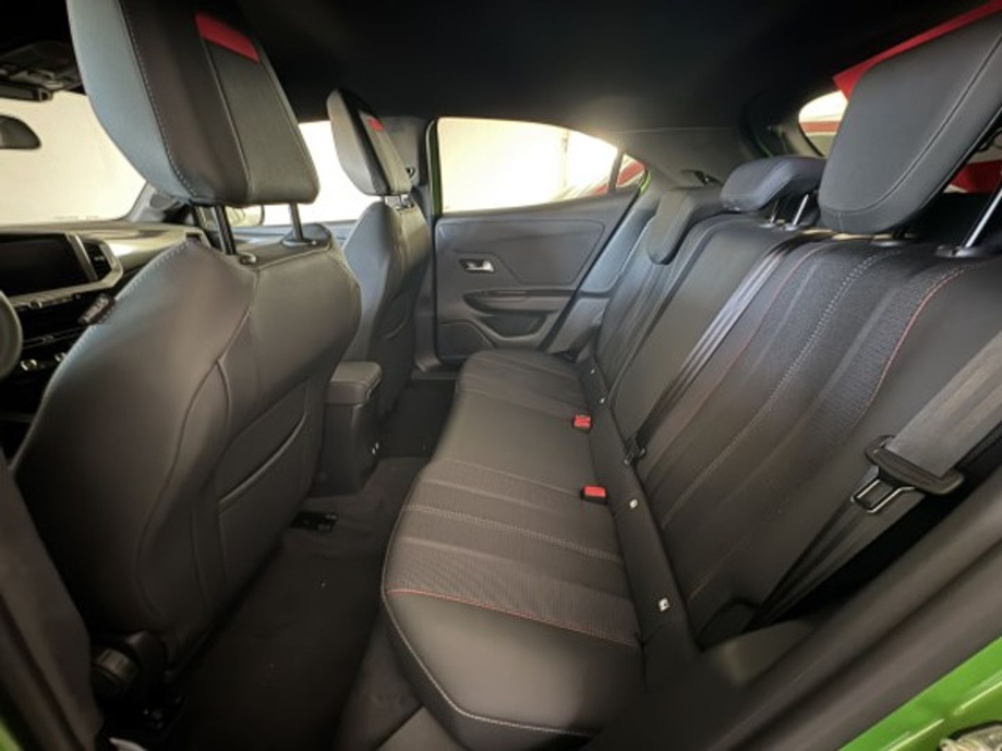 Opel Mokka-e BEV 50kWh GS Line-e 100 kW (136 CV) Verde SUV