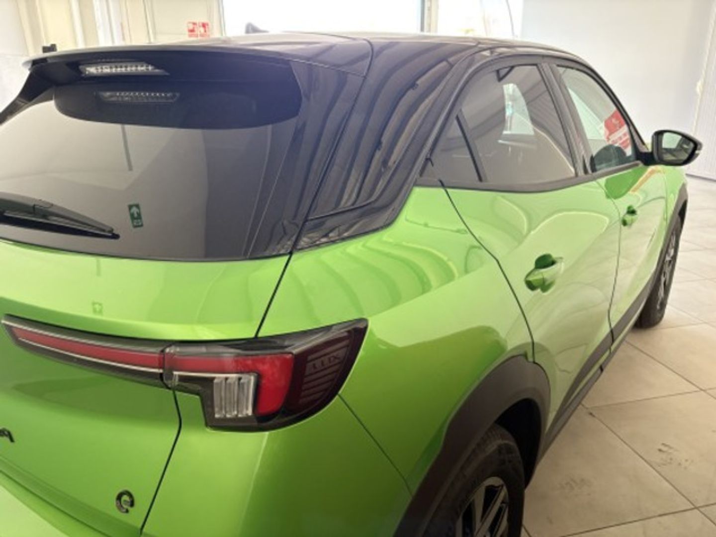Opel Mokka-e BEV 50kWh GS Line-e 100 kW (136 CV) Verde SUV