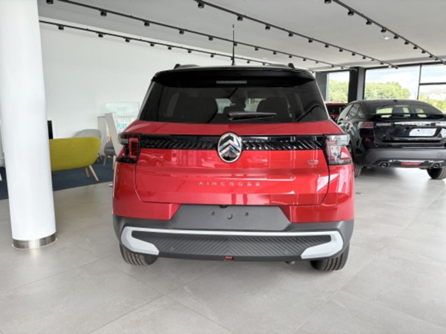 Citroen C3 Aircross PureTech 100 S&S Plus 74 kW (100 CV) Rojo SUV