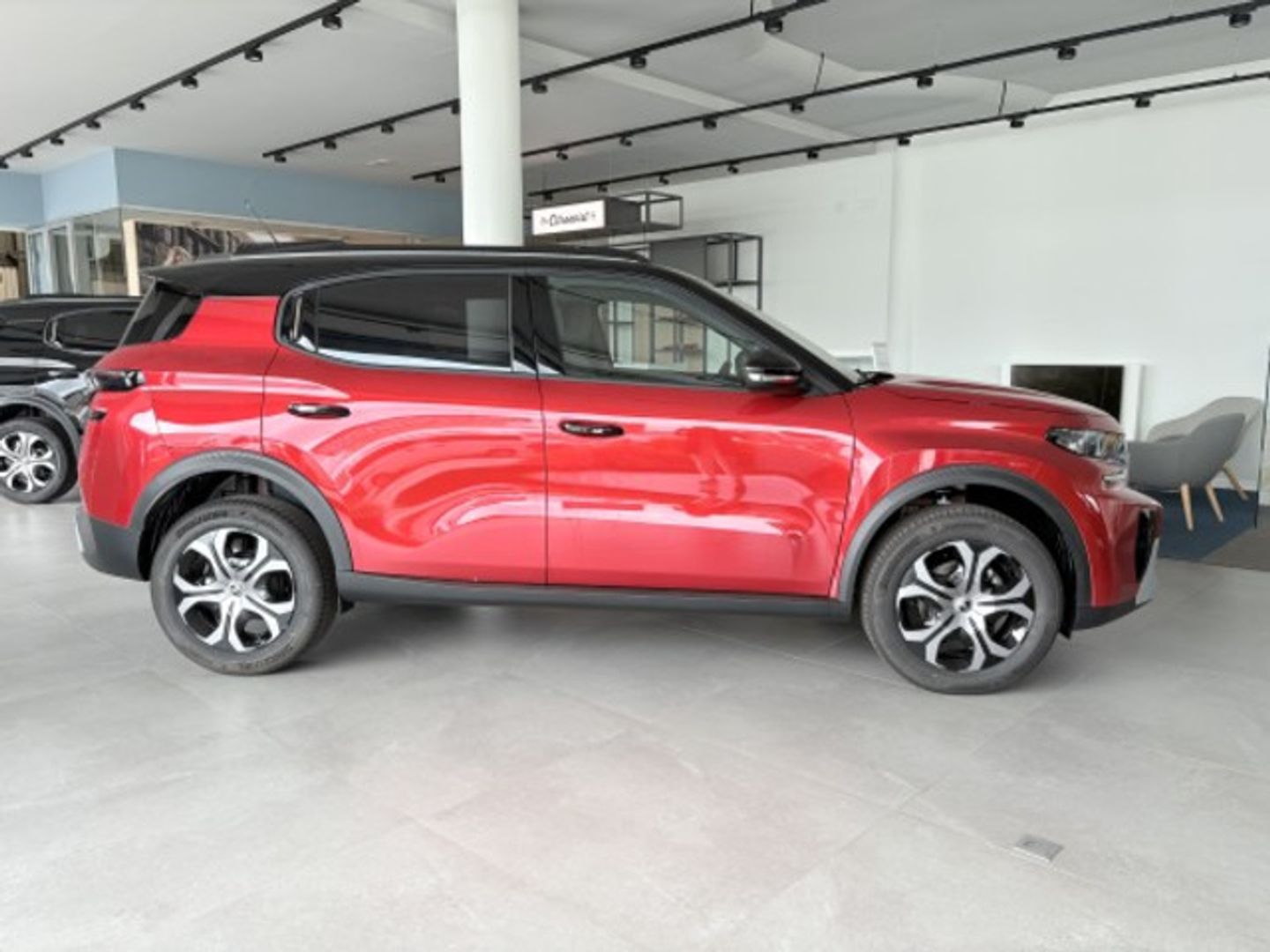 Citroen C3 Aircross PureTech 100 S&S Plus 74 kW (100 CV) Rojo SUV